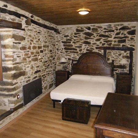 Casa Rural Los Cabritos De Tomas Puebla de Sanabria Eksteriør billede